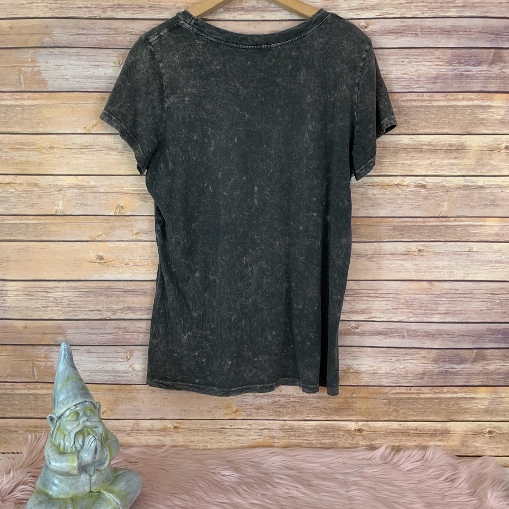 LA Teez Gray Floral Skull Distressed Tee Rhinestones - Picture 3 of 5